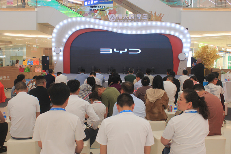 ���t�I(l��ng)����������£����f�ȁ��Ϻ���W(w��ng)�Ŀ��ذ�܇�ͼ��w����